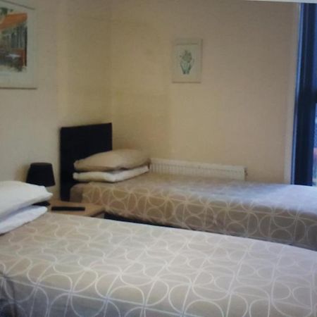 Kings Arms Hotel Farnworth Luaran gambar