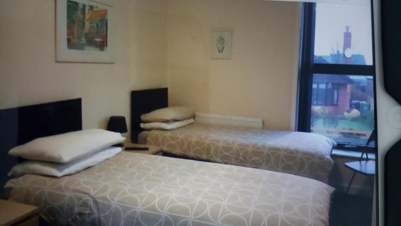 Kings Arms Hotel Farnworth Luaran gambar